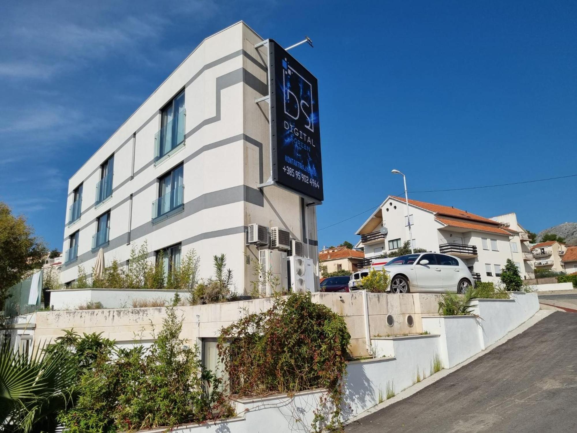 Hotel Jona Podstrana Exterior photo