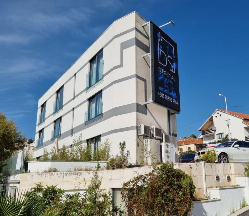 Hotel Jona Podstrana Exterior photo