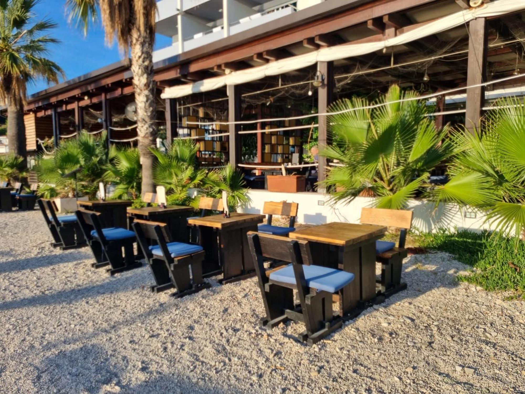 Hotel Jona Podstrana Exterior photo